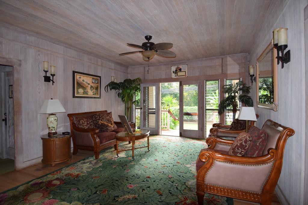 Poipu Bed And Breakfast Inn Koloa Exterior photo